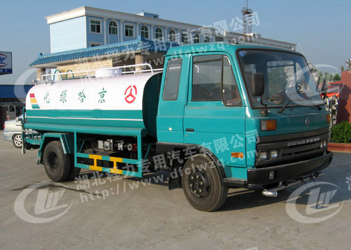 供应东风三平柴排半洒水车